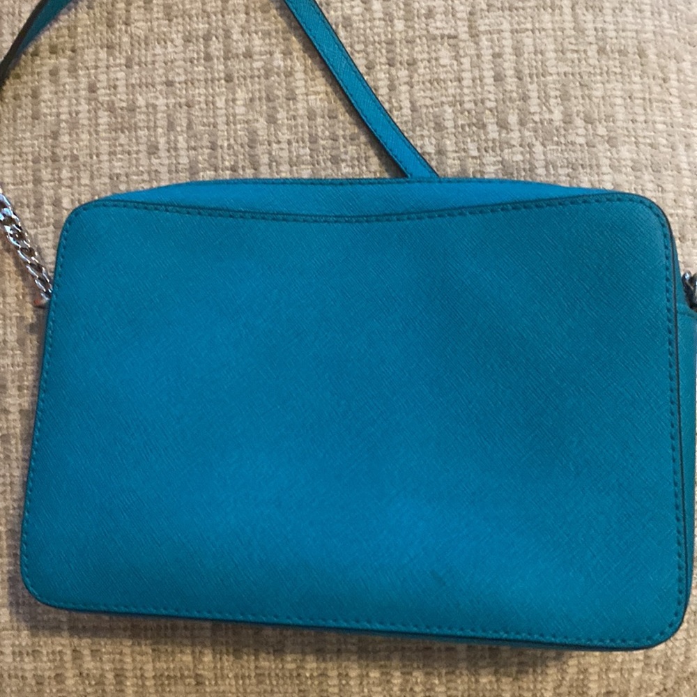 🦋Michael Kors Purse.🦋 - Picture 2 of 6